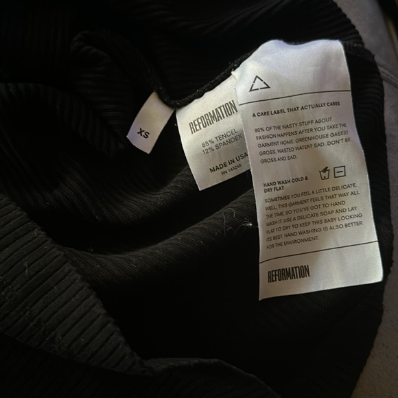 NWOT Reformation Wednesday Black Ribbed Knit Dress🖤🖤🖤 - Picture 12 of 13